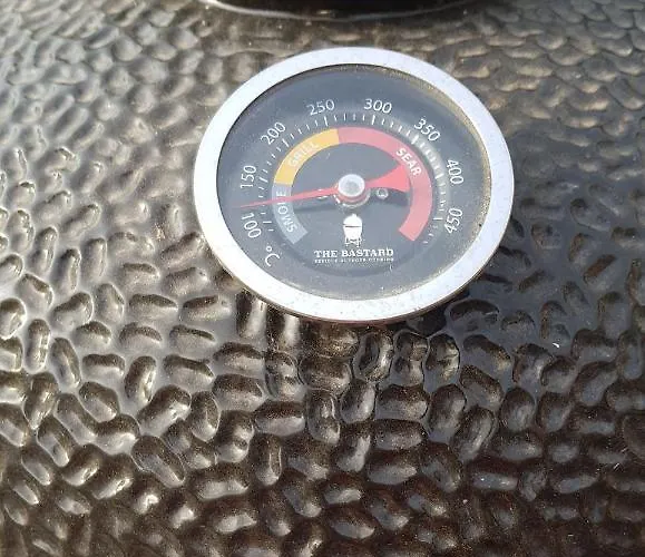 8 Person With Heated Swimmingpool Hoek Apartmán Winssen