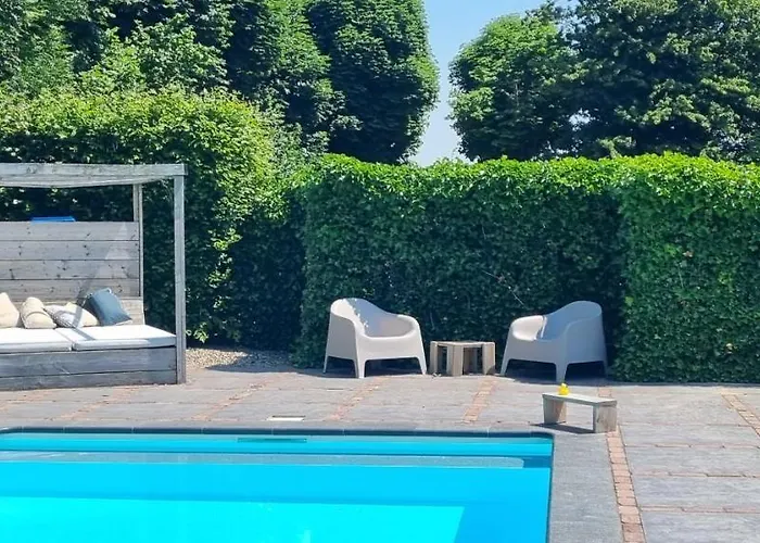 8 Person With Heated Swimmingpool Hoek Apartmán